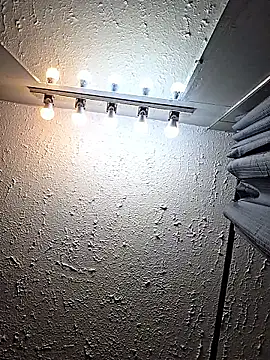 AriannaPena online show from 11.19.25