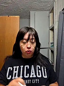 AriannaPena online show from 11.20.25