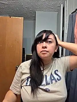 AriannaPena online show from 11.22.25