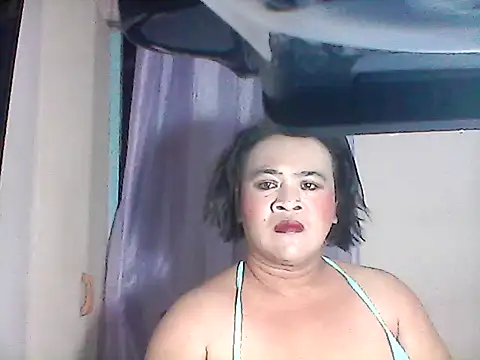 Snapshot of SinfulAVATS4U chatting on 09.17.25 SinfulAVATS4U online show from 09.17.25