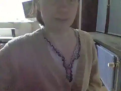 Snapshot of Moi_Lina chatting on 12.26.24 Moi Lina online show from 12.26.24