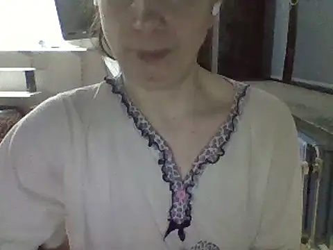 Snapshot of Moi_Lina chatting on 01.23.25 Moi Lina online show from 01.23.25