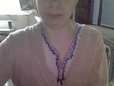 Snapshot of Moi_Lina chatting on 01.27.25 Moi Lina online show from 01.27.25