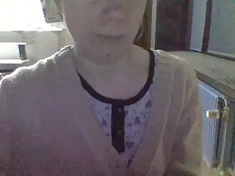 Snapshot of Moi_Lina chatting on 02.06.25 Moi Lina online show from 02.06.25