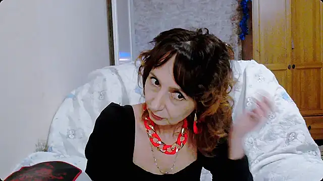 AnnieEltgant online show from 12.27.24