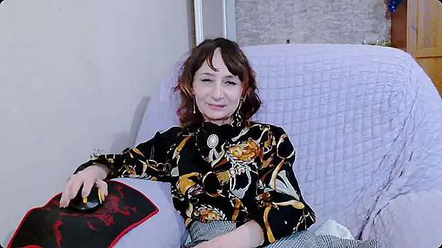 AnnieEltgant online show from 12.30.24