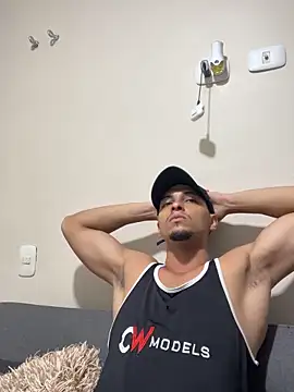 Snapshot of Kris_Khalifa69 chatting on 09.10.25 Kris Khalifa69 online show from 09.10.25