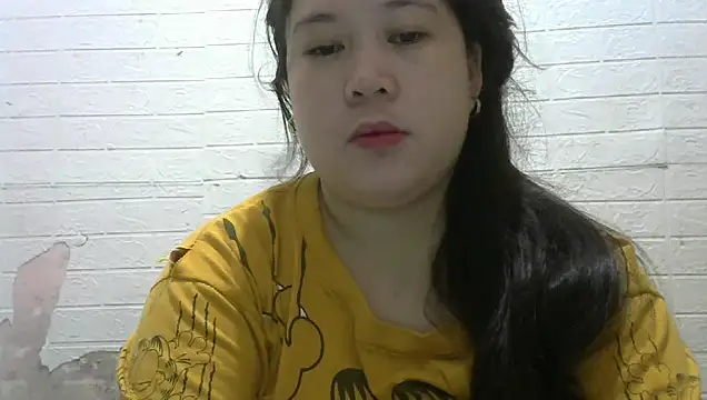 Snapshot of hotsexylyn chatting on 09.12.25 hotsexylyn online show from 09.12.25
