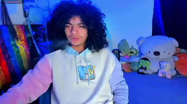 Snapshot of sweetvond_ chatting on 02.07.25 sweetvond  online show from 02.07.25