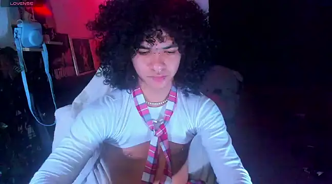 Snapshot of sweetvond_ chatting on 03.02.25 sweetvond  online show from 03.02.25