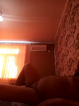 Snapshot of xanderr80_80 chatting on 12.14.24 xanderr80 80 online show from 12.14.24