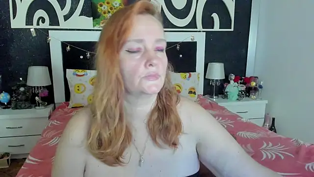 Snapshot of SinFulTitsDD chatting on 03.03.25 SinFulTitsDD online show from 03.03.25