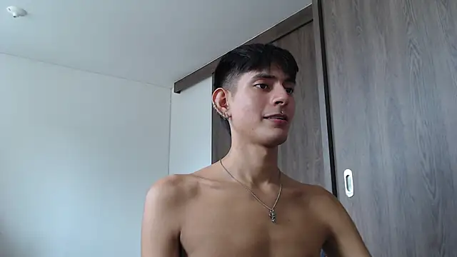 Snapshot of imdavo23 chatting on 12.01.24 imdavo23 online show from 12.01.24