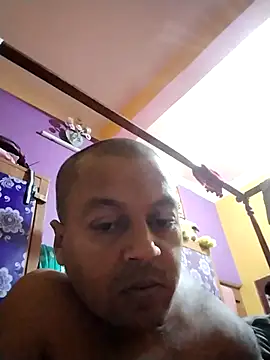 Snapshot of peterhotline chatting on 11.26.25 peterhotline online show from 11.26.25