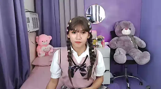 Snapshot of urlovelyfreya chatting on 02.17.25 urlovelyfreya online show from 02.17.25