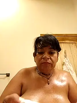 Snapshot of karlablue_ chatting on 02.26.25 karlablue online show from 02.26.25