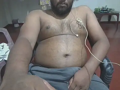 Snapshot of rmshm chatting on 10.04.25 rmshm online show from 10.04.25