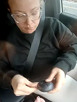 julimonroe online show from 02.19.25