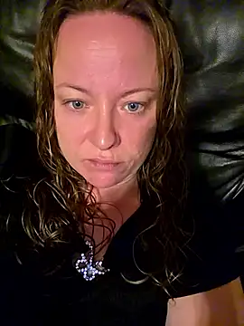 julimonroe online show from 10.20.25