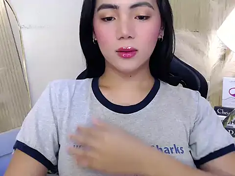 Snapshot of Martha_pookerxxx chatting on 09.26.25 Martha pookerxxx online show from 09.26.25