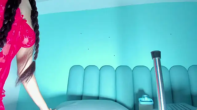 Snapshot of littless_angel chatting on 12.16.24 littless angel online show from 12.16.24