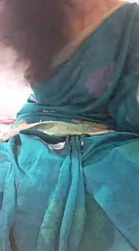 Snapshot of XBHUUME chatting on 12.20.24 XBHUUME online show from 12.20.24