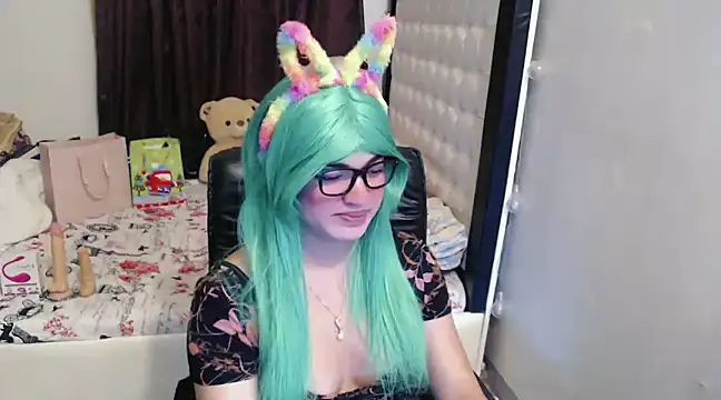 Snapshot of Goddess_Sarah chatting on 01.01.25 Goddess Sarah online show from 01.01.25