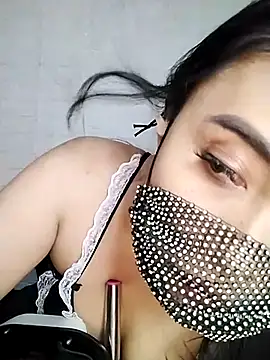  Shimmerlyn  online show from 02.15.25