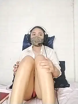  Shimmerlyn  online show from 03.01.25