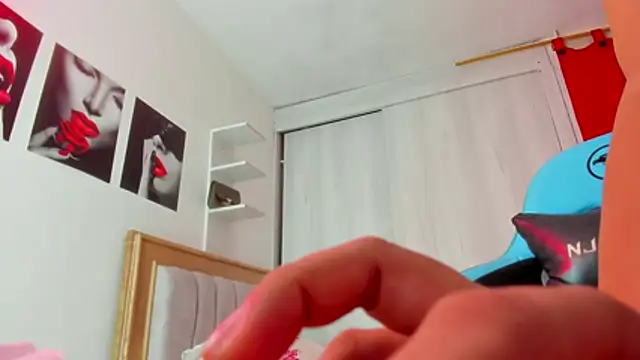 Lunastar02 online show from 11.21.25