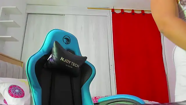 Lunastar02 online show from 11.29.25