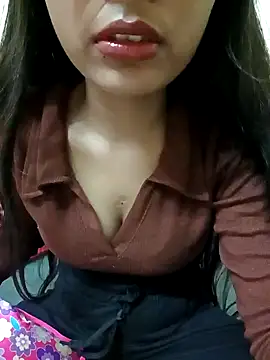 Snapshot of Nupur_69 chatting on 12.24.24 Nupur 69 online show from 12.24.24