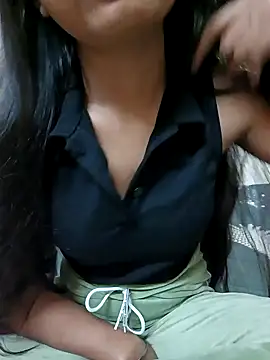 Snapshot of Nupur_69 chatting on 12.28.24 Nupur 69 online show from 12.28.24