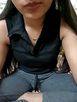 Snapshot of Nupur_69 chatting on 02.21.25 Nupur 69 online show from 02.21.25