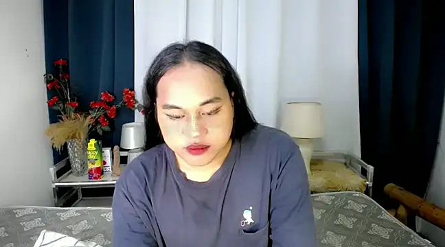 Snapshot of bettina_love chatting on 12.04.24 bettina love online show from 12.04.24