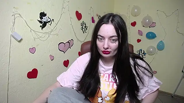Snapshot of MilanaPrice chatting on 01.31.25 MilanaPrice online show from 01.31.25