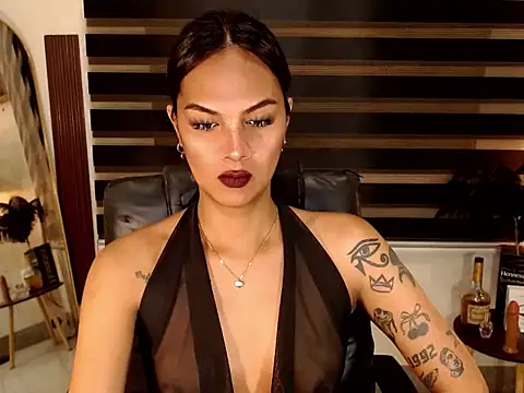 SarahAmber online show from 11.25.25