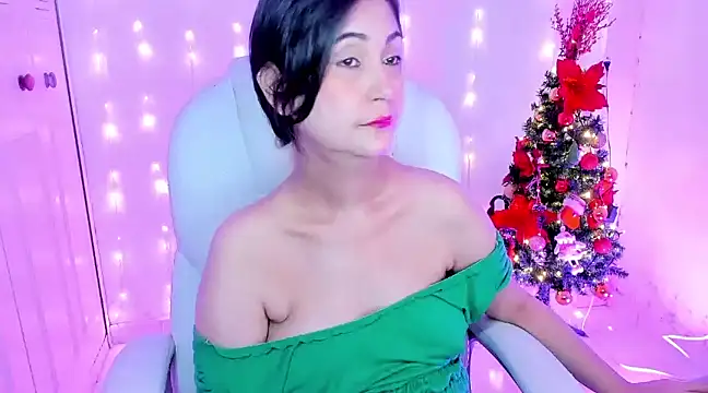 Snapshot of danielahot66 chatting on 12.08.24 danielahot66 online show from 12.08.24