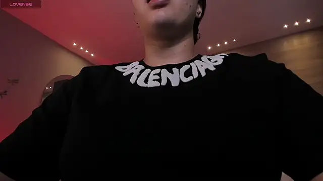 Snapshot of MartinnaBonnet chatting on 03.04.25 MartinnaBonnet online show from 03.04.25