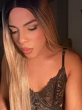 Snapshot of Valery__mt chatting on 01.12.25 Valery  mt online show from 01.12.25