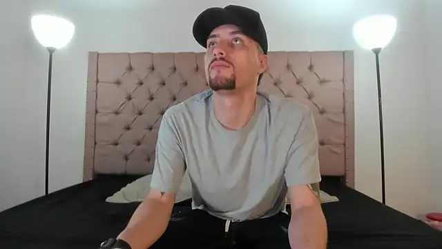 Pleasure Vibes23 online show from 02.23.25