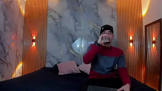 Pleasure Vibes23 online show from 02.28.25