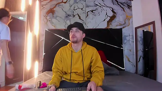 Pleasure Vibes23 online show from 03.06.25