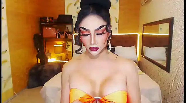 Snapshot of MeatyhorsecockMistress chatting on 02.15.25 MeatyhorsecockMistress online show from 02.15.25