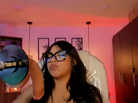 Snapshot of Olivia_ds chatting on 01.28.25 Olivia ds online show from 01.28.25