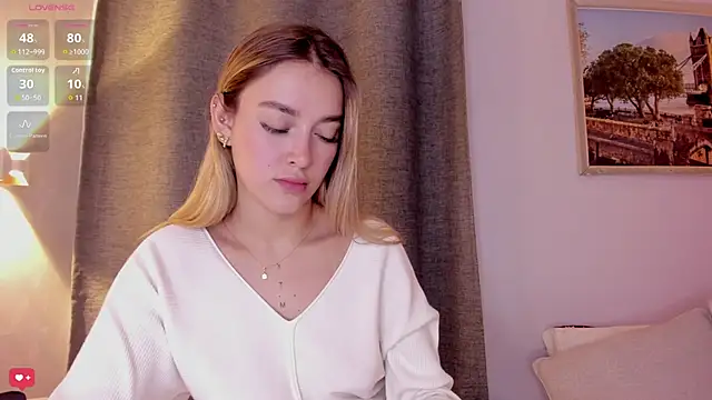 Assh lee  online show from 10.24.25