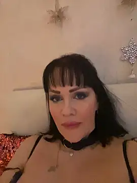 Snapshot of Lolaley2 chatting on 12.19.24 Lolaley2 online show from 12.19.24