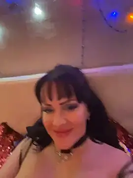 Snapshot of Lolaley2 chatting on 01.25.25 Lolaley2 online show from 01.25.25