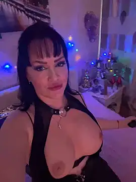 Snapshot of Lolaley2 chatting on 01.31.25 Lolaley2 online show from 01.31.25