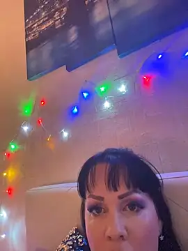 Snapshot of Lolaley2 chatting on 02.19.25 Lolaley2 online show from 02.19.25